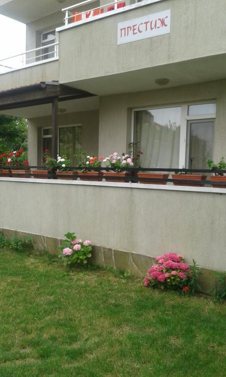 Prestige Hotel Sinemoreț Exterior foto